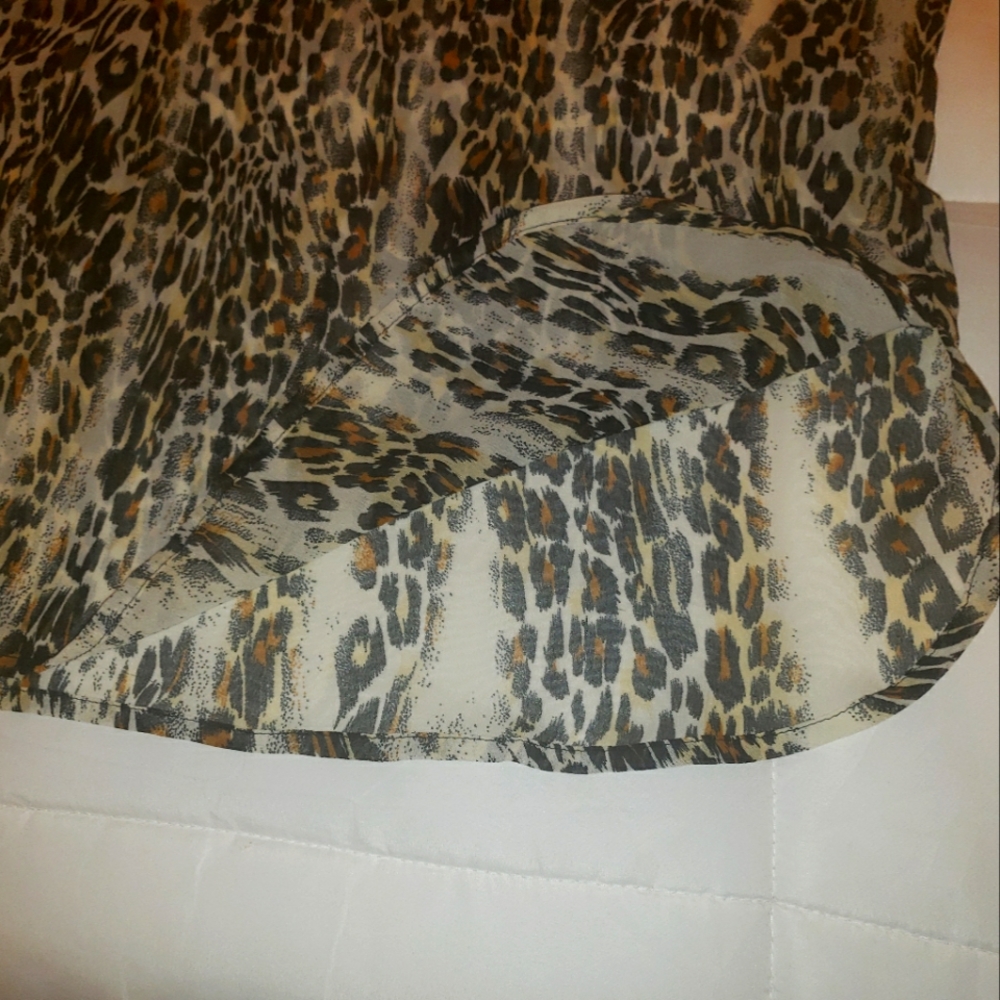 Leopard top - Picture 7 of 8